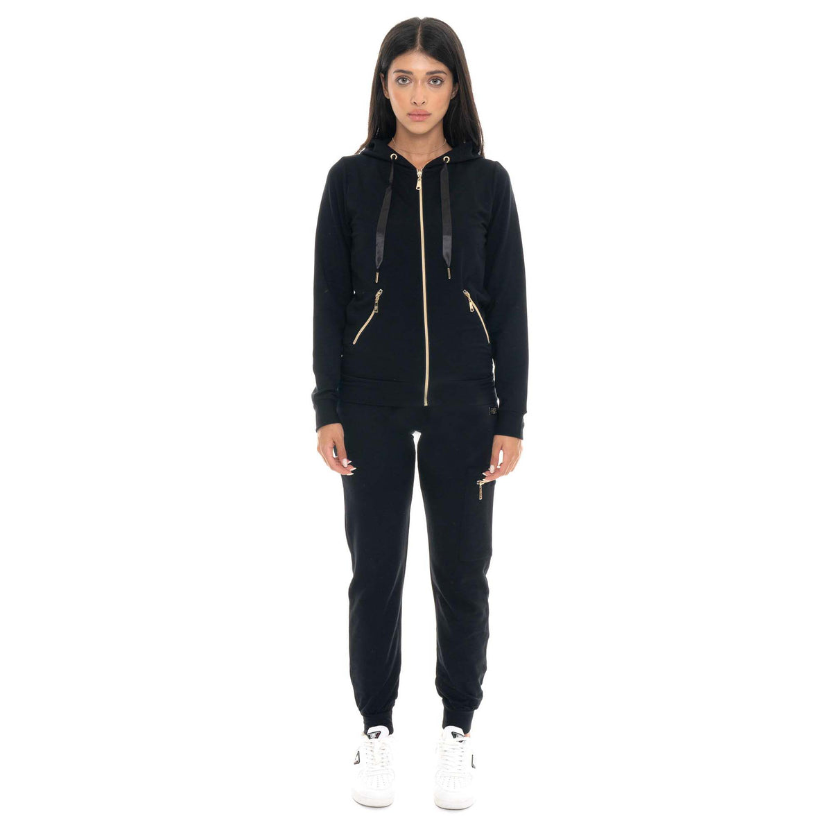 WOMAN_TRACKSUITS_CHIC_TONES_W6868A11F47A_09_Image_1