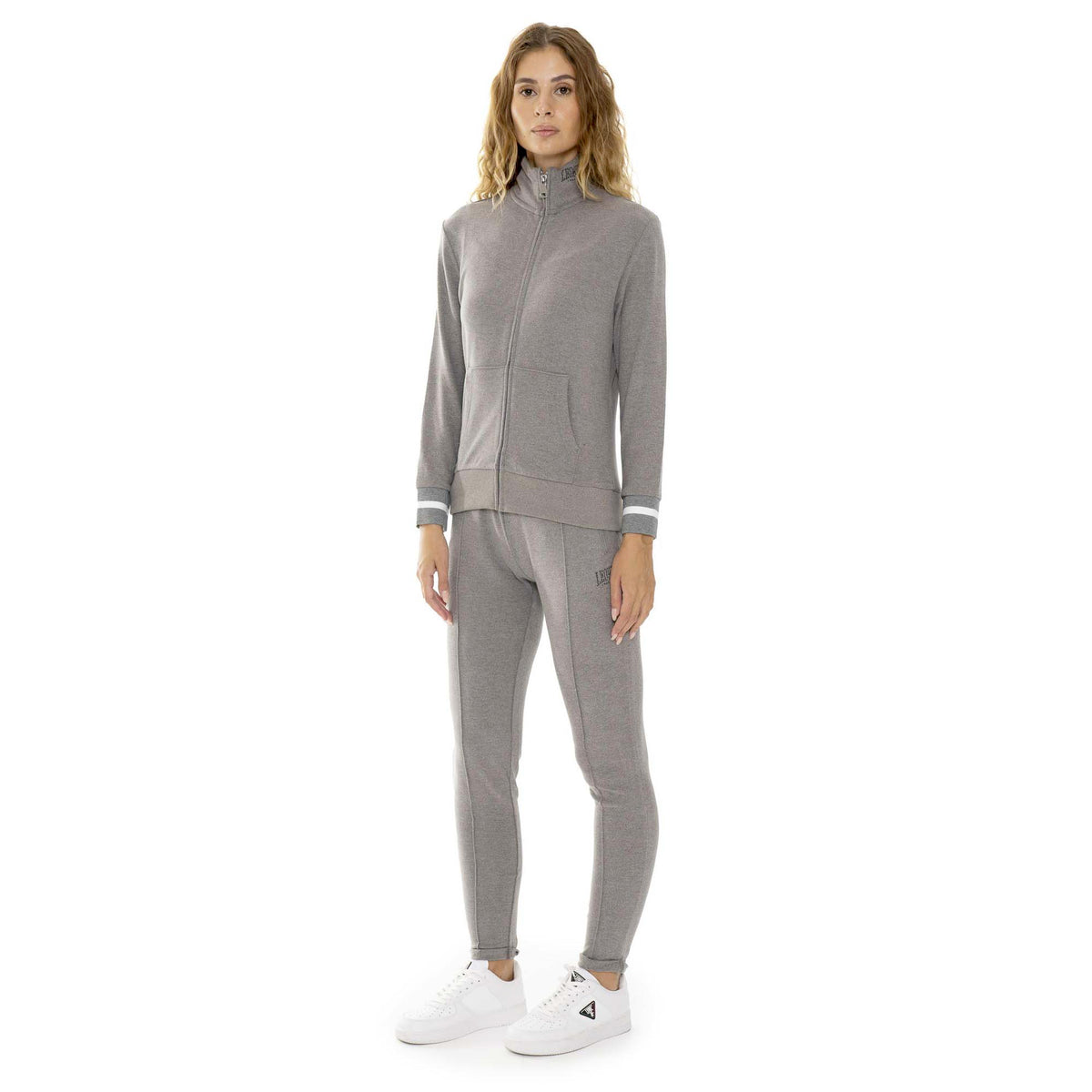 WOMAN_TRACKSUITS_RELAXED_W6159A9F24A_05_Image_2