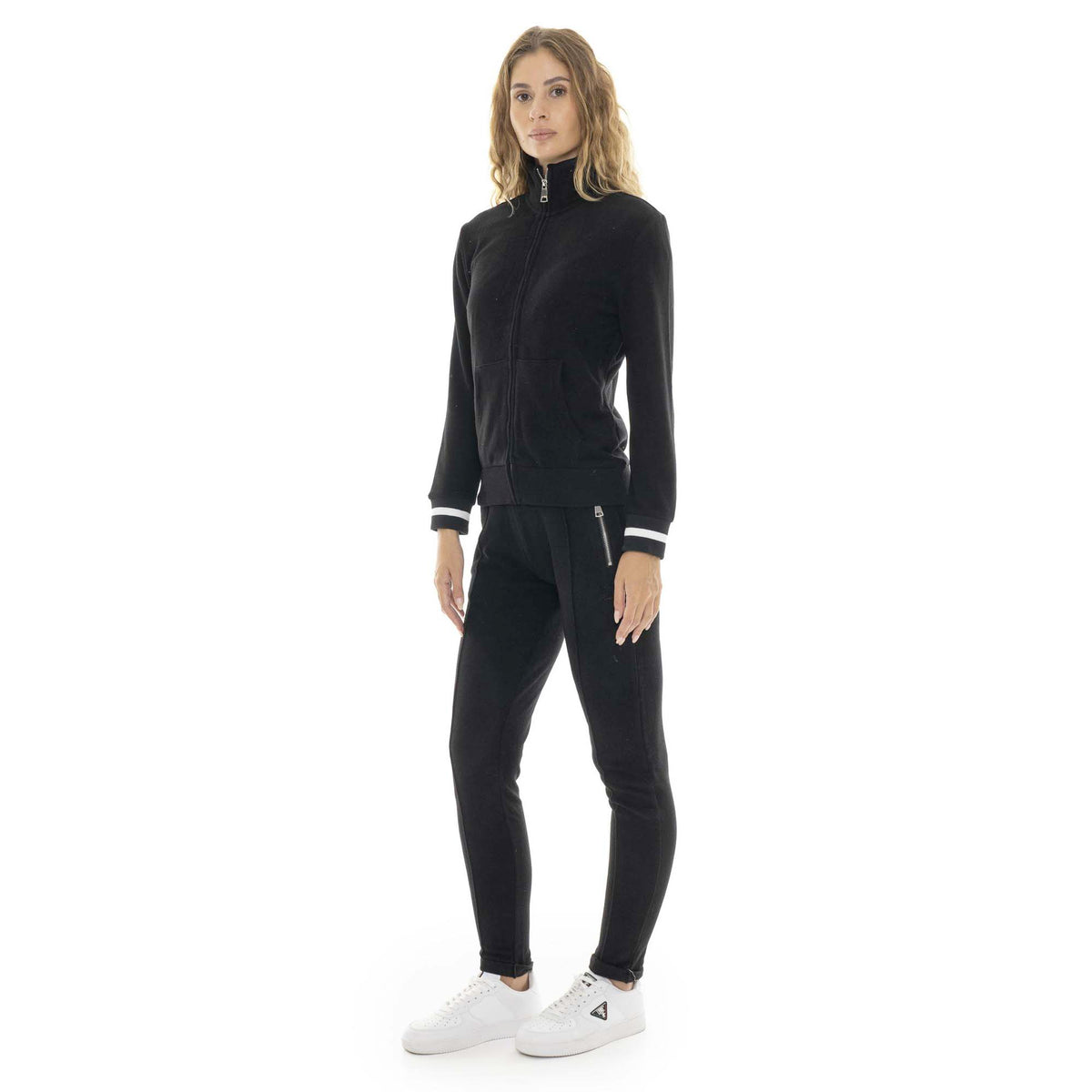 WOMAN_TRACKSUITS_RELAXED_W6159A9F24A_09_Image_2