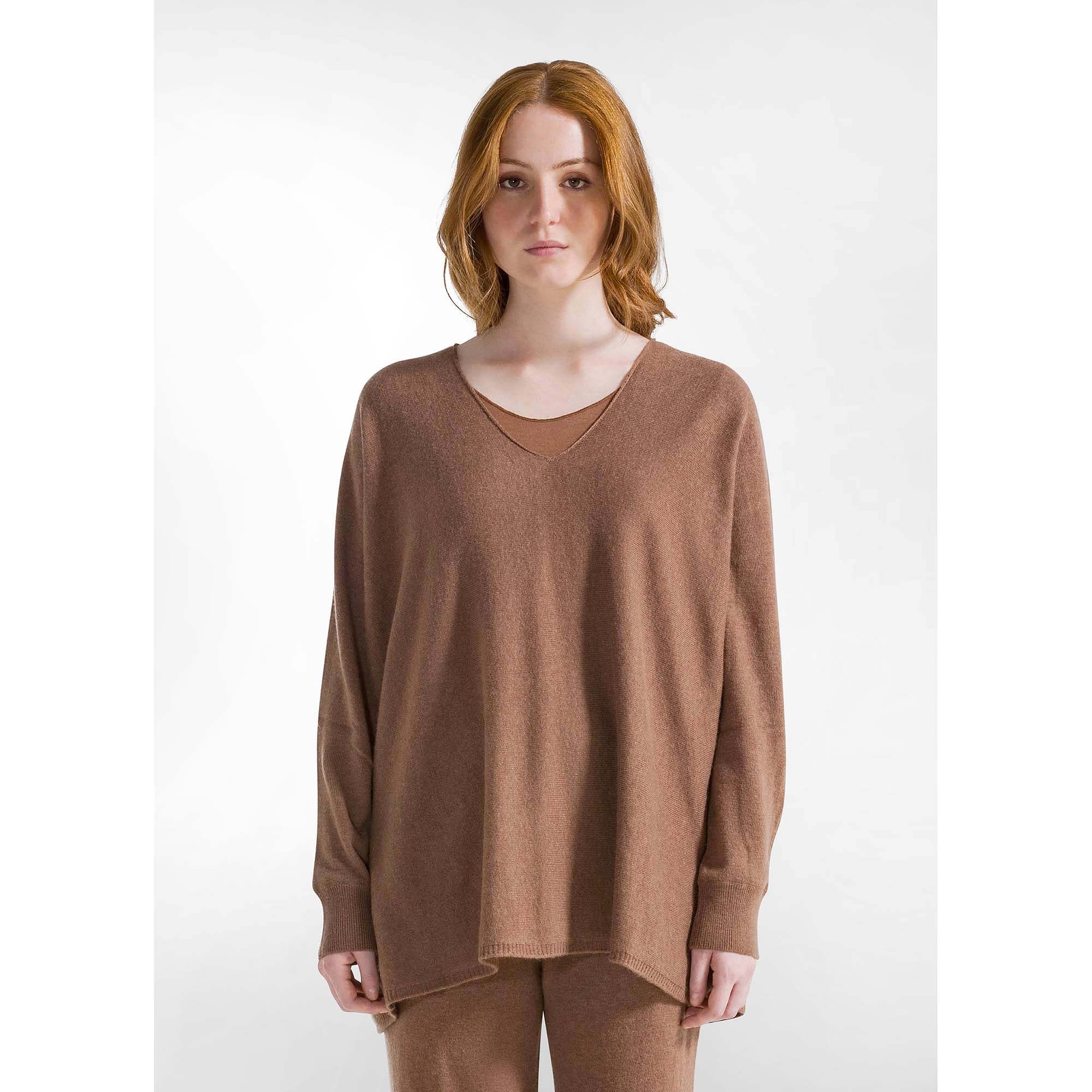 WOOLY_BLEND_V-NECK_SWEATER_D12182_26117_Image_2