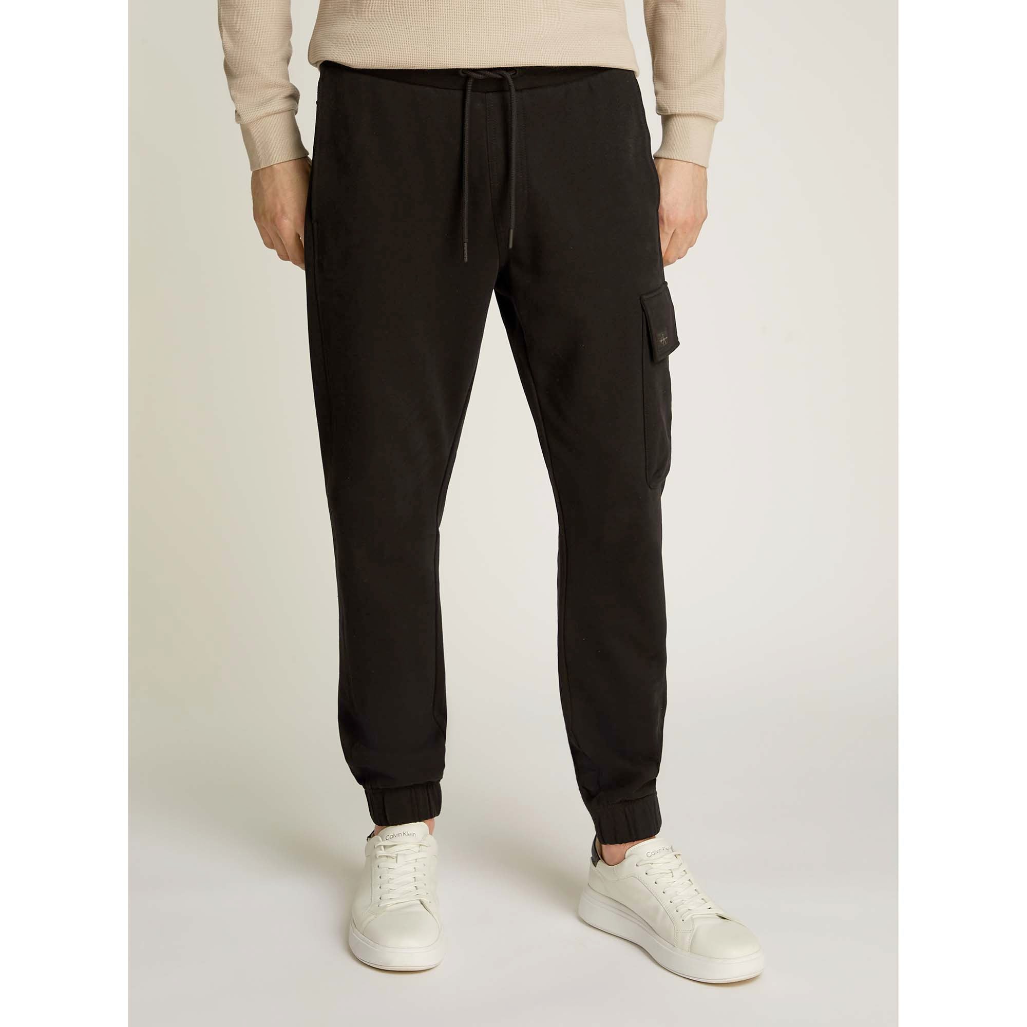 WOVEN_LABEL_HWK_PANT_J30J326762_BEH_Image_3