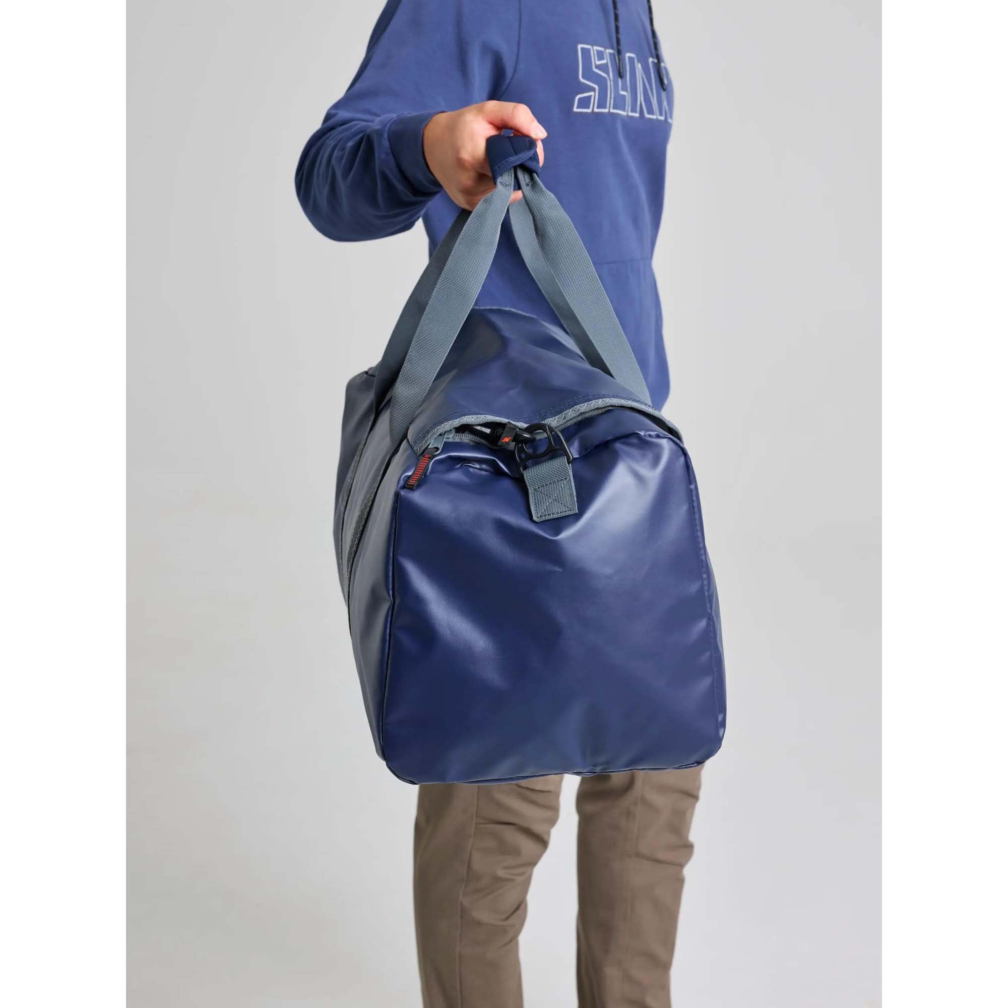 WR_DUFFLE_BAG_L_A463014S00_W12_Image_3