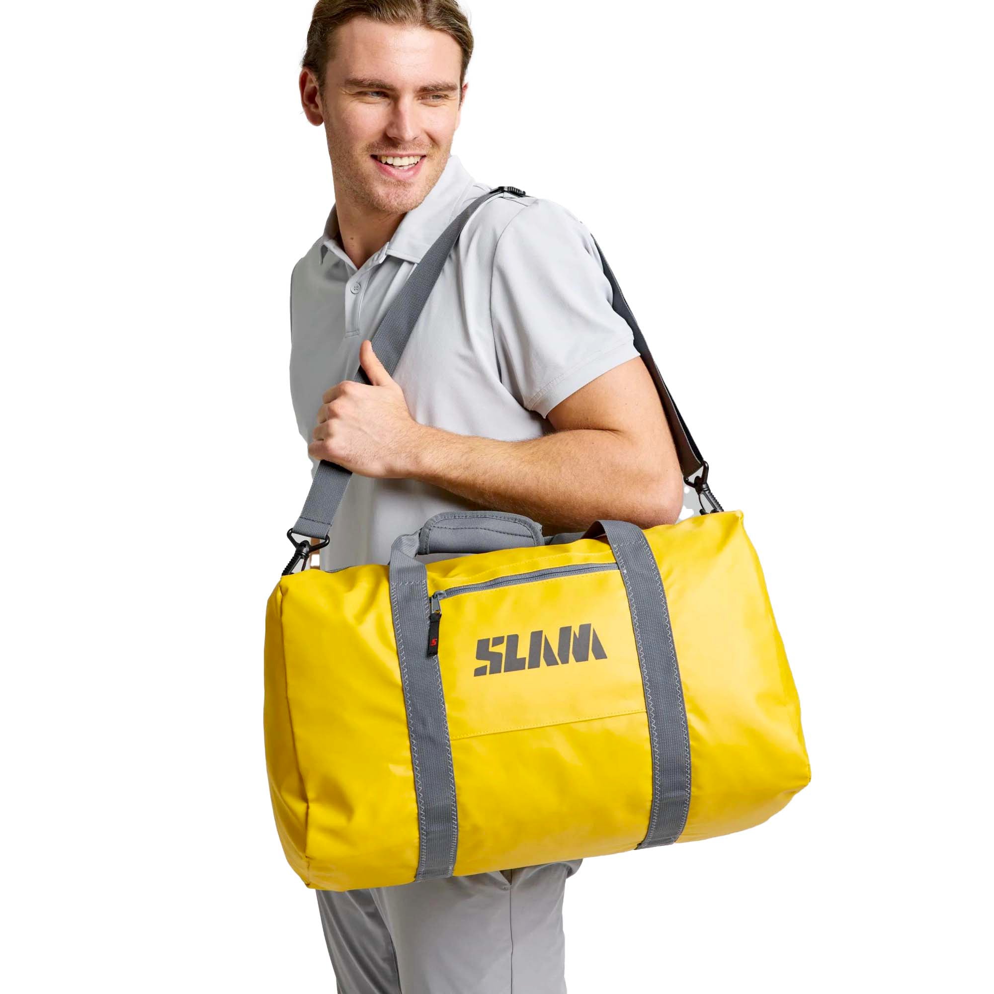 WR_DUFFLE_BAG_M_A463004S00_W41_Image_1