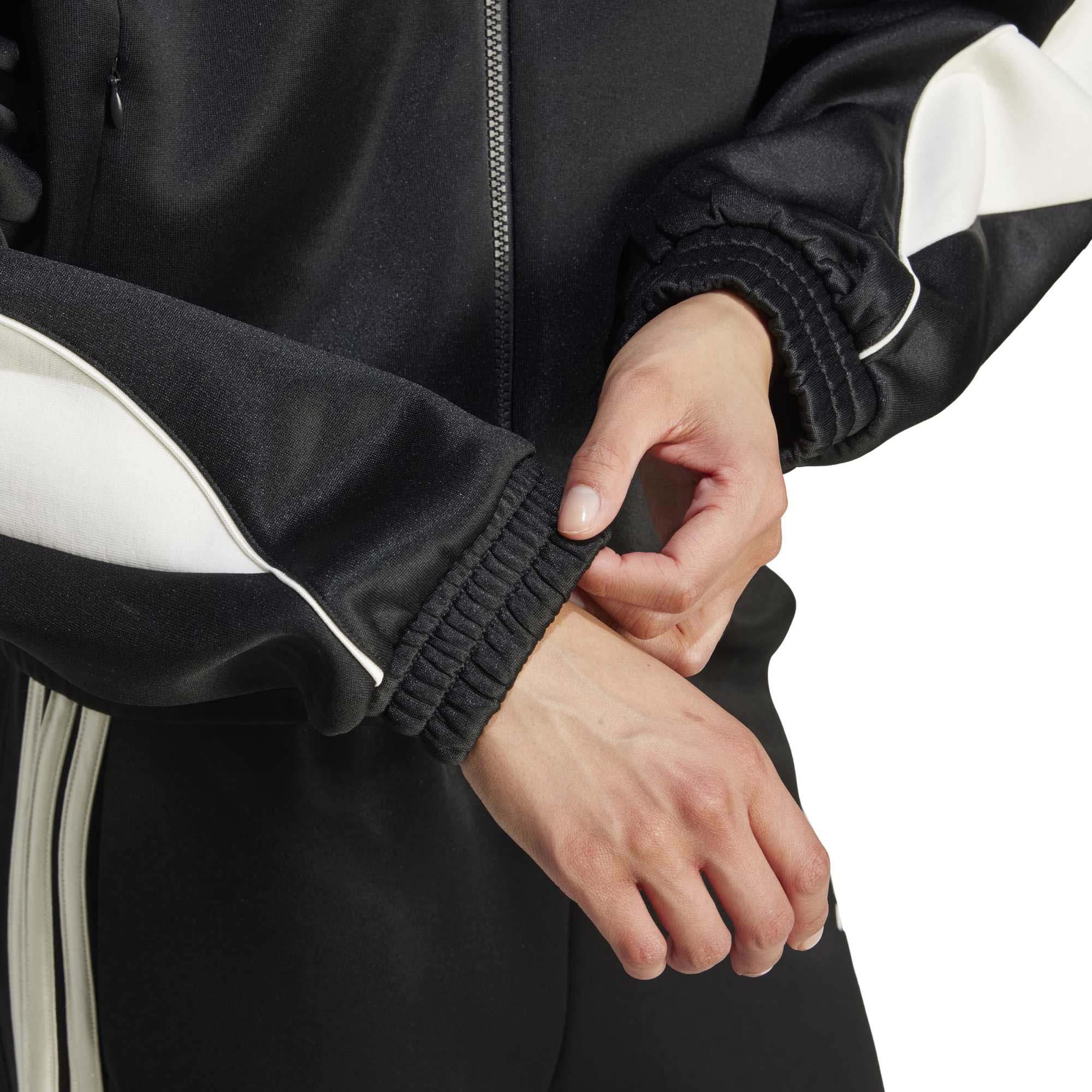 W_STADIUM_TT_JL6886_BLACKOW_Image_4