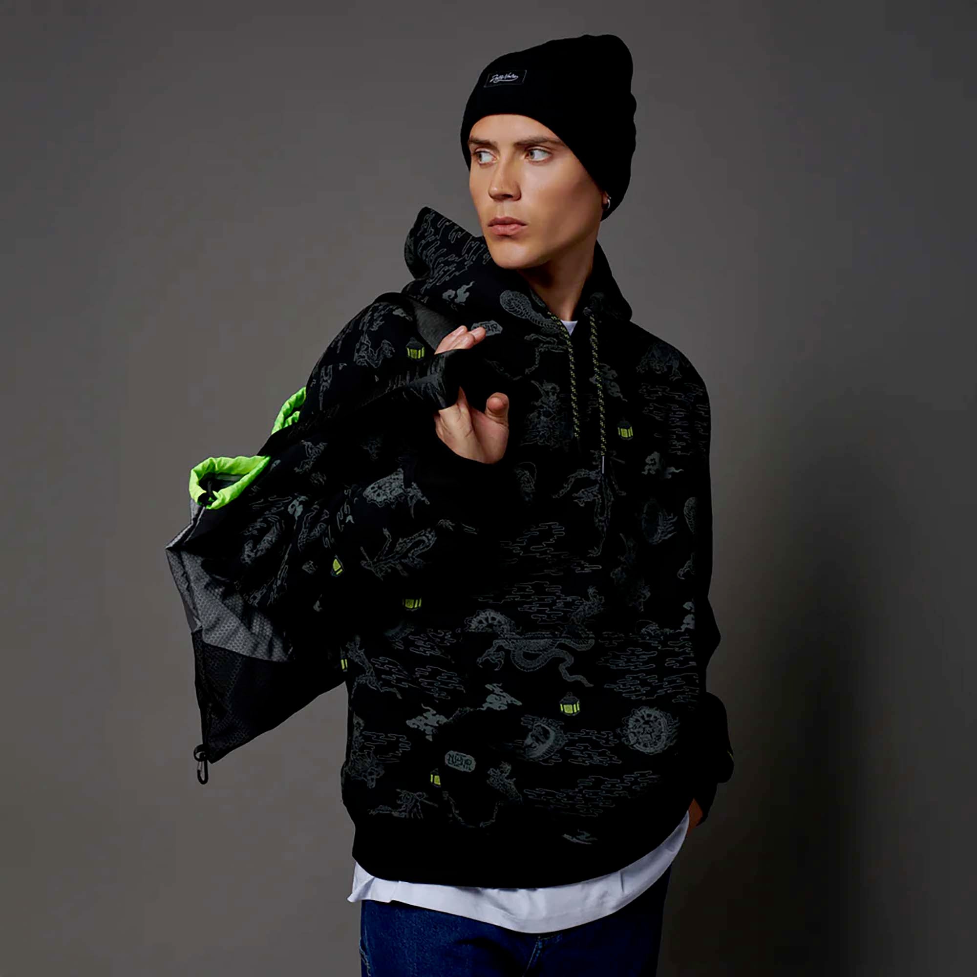 YOKAI_PATTERN_HOODIE_SW1063GQ_01_Image_3