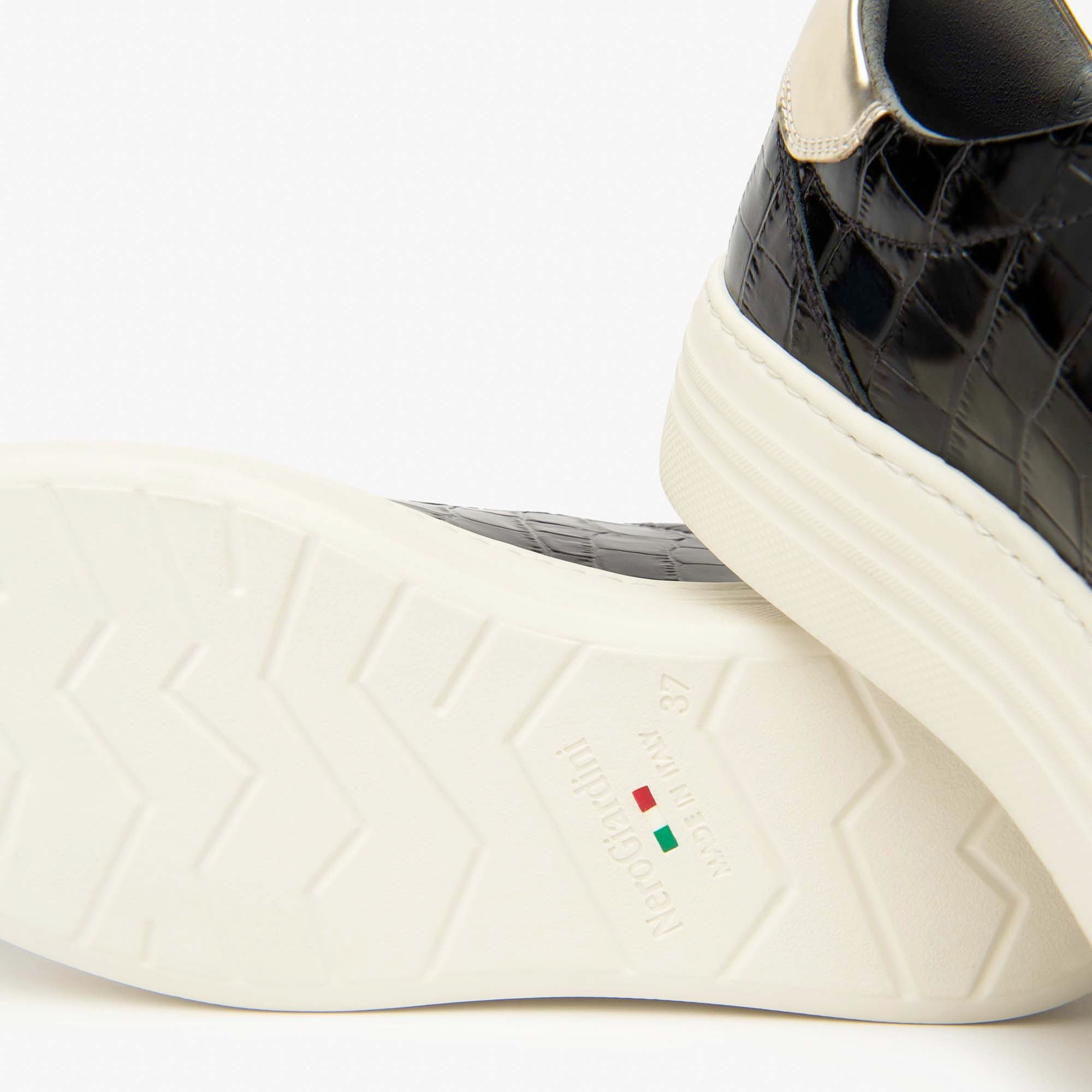 ZEUS_TBRILL_PLATINO_6074_PUMONODCAPRAIA_180_I514186D_100_Image_4